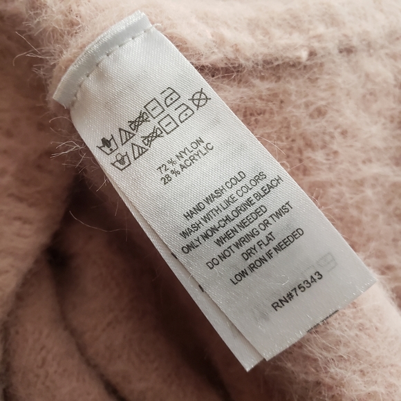 Ruby Moon Fuzzy Criscross Oversized Sweater Sz M - Picture 8 of 8